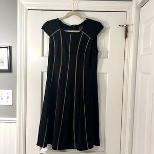 Adrianna Pappell black sleeveless dress size 8. E#776